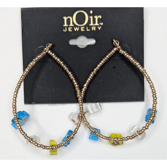 nOir Gold Bead and Flower Petal Hoop Earrings - Picture 5 of 6
